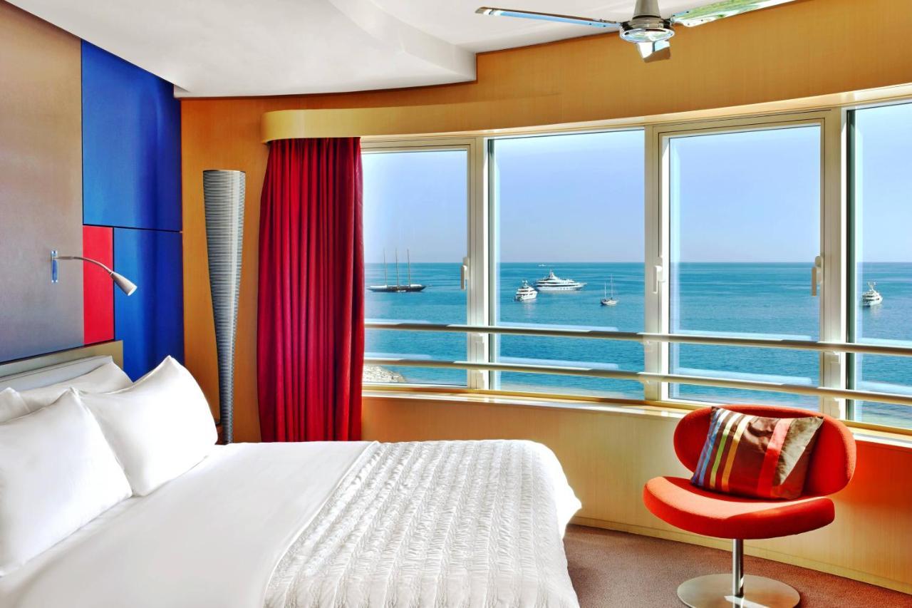 Hotel Le Meridien Plaza 4*