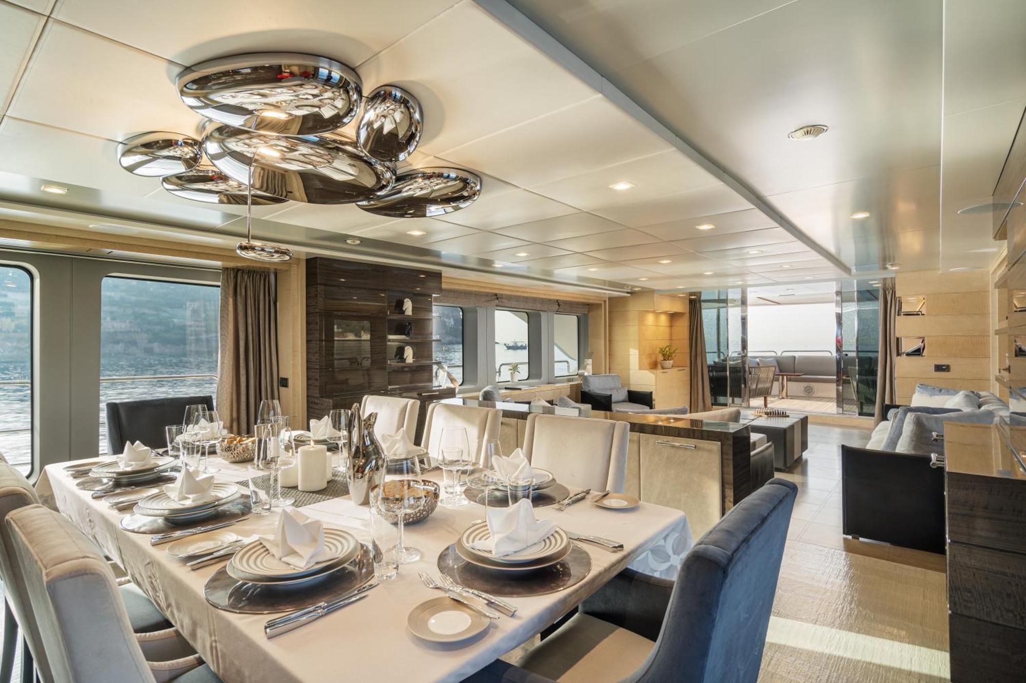 Botel C-hotels Edesia Monte Carlo