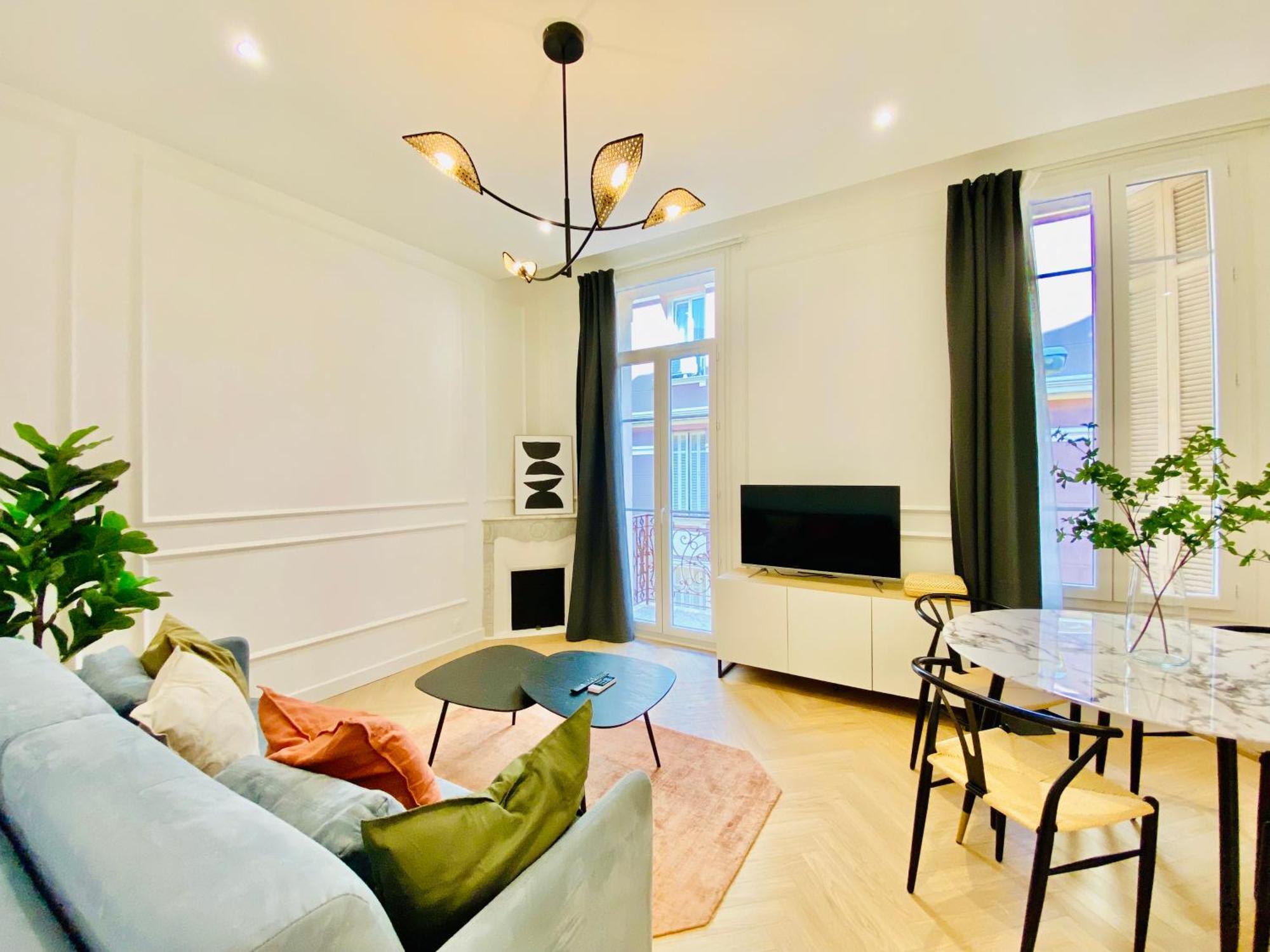 Apartment Newly Renovated With Balcony, Ac, Fiber Internet *