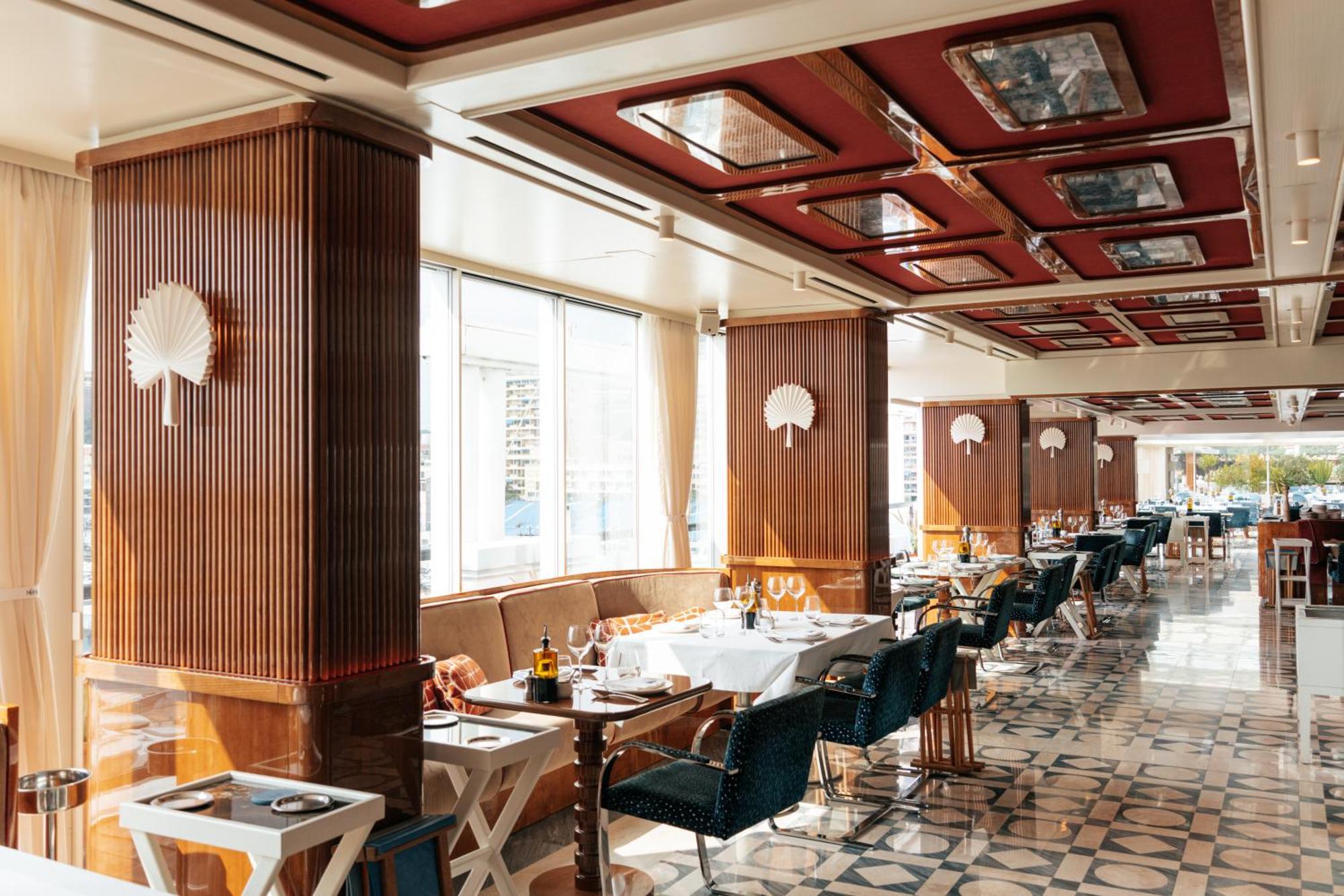 Port Palace 4*