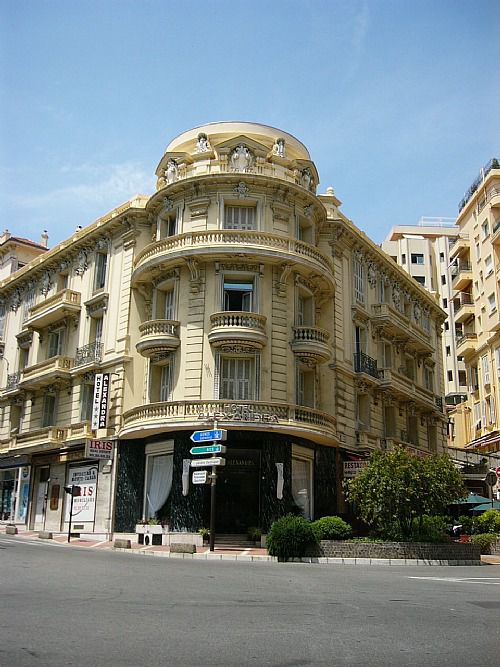 Alexandra Monte-Carlo